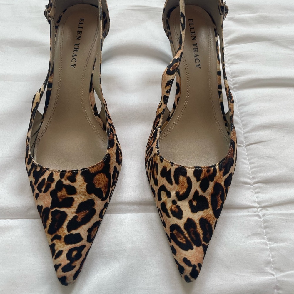 COPY - Ellen Tracy Size 10 Leopard Print Pumps Worn Once